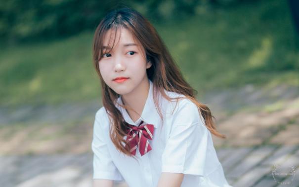 女生若对你没有兴趣了，这些表现将会很明显，就别再盲目付出了！