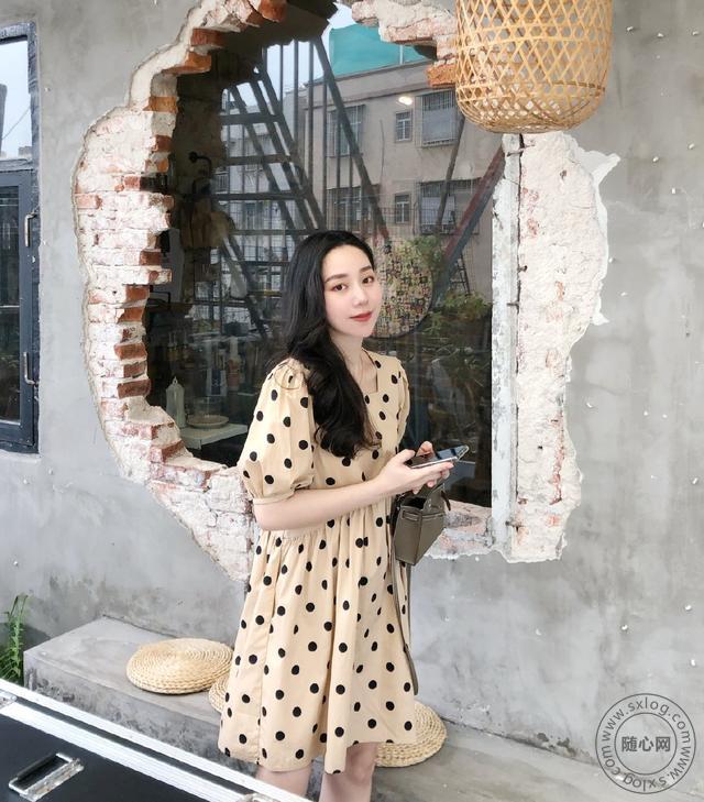 今年流行一种裙子叫“珍珠奶茶裙”，泡夜店首选！